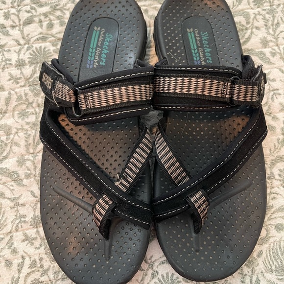Sketchers Sandals Size 8 - Picture 1 of 4